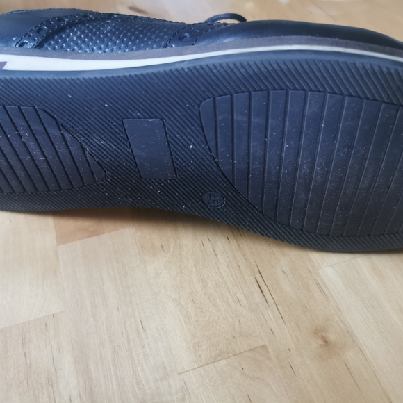 Classic Black Men's Dress Shoes - Picture 8 of 9